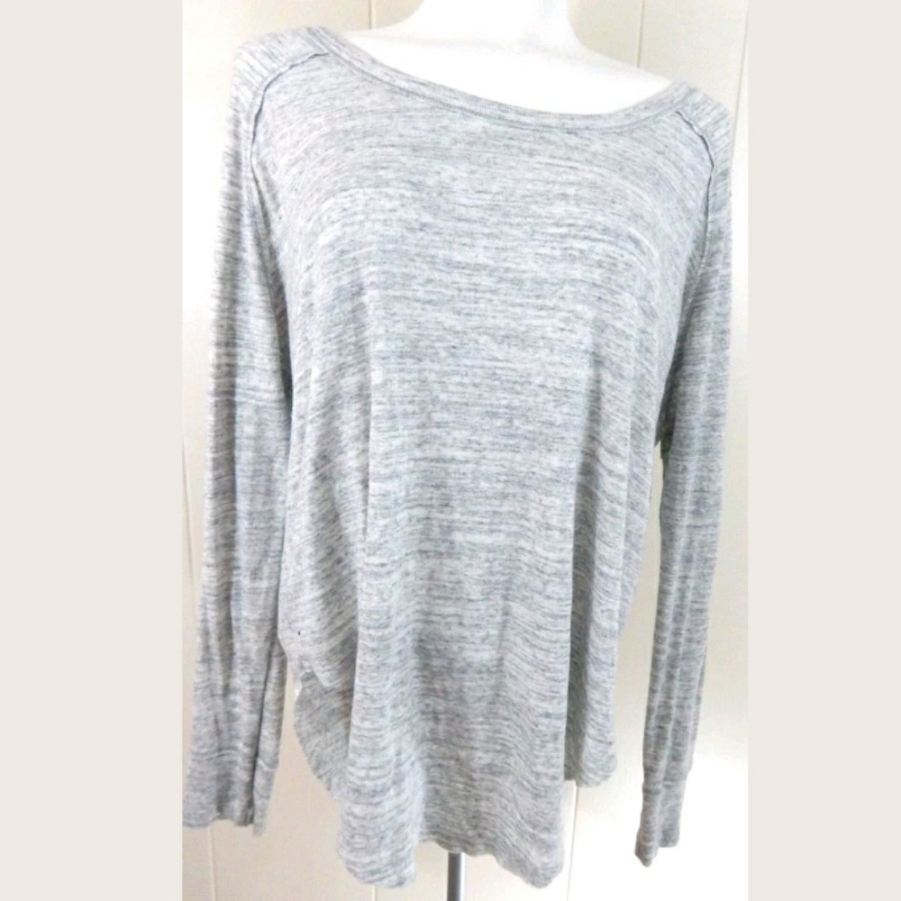 TNA Alder High Low Raglan Tee